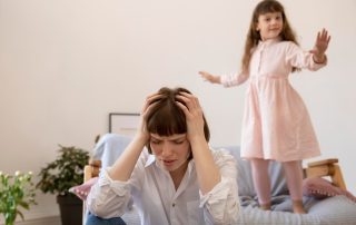 Le programme REACT pour les parents subissant le comportement tyrannique de leur enfant.