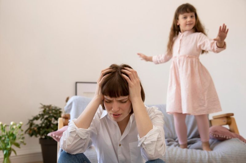 Le programme REACT pour les parents subissant le comportement tyrannique de leur enfant.